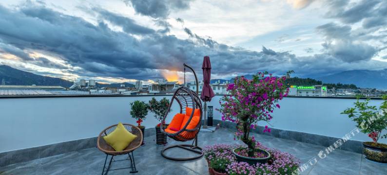 美宿欢漫酒店(古城南门店)图片