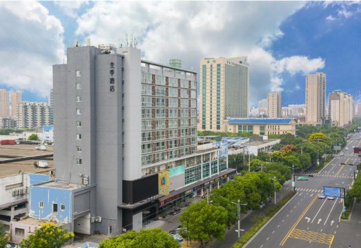 JI Hotel (Suzhou Wujiang Development Zone)Over view