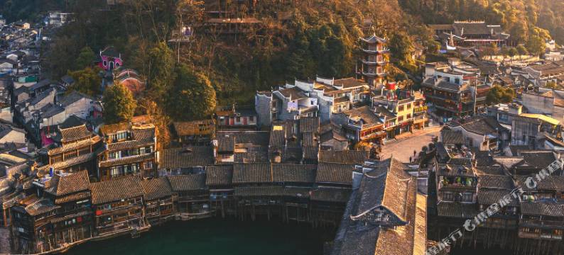 凤凰台树屋民宿图片