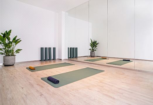 baseLITE-WLONGHUA Serviced Apartment Hotel Overview