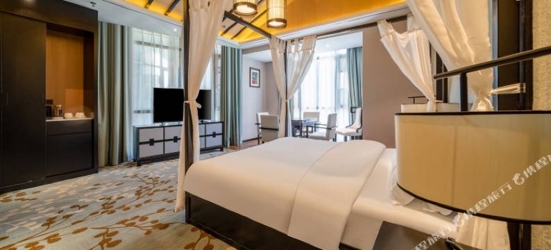 君美达酒店(安顺市人民医院驼宝山广场店)图片