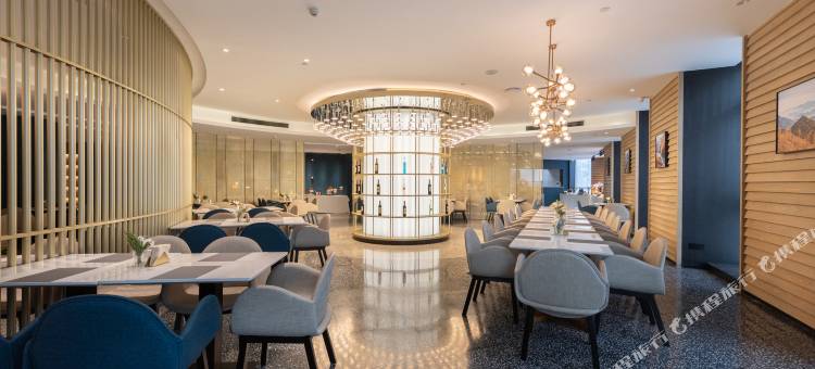 武汉楚河汉街中北路亚朵S酒店图片