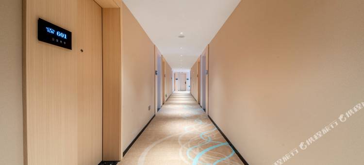 希岸·轻雅酒店(昆明万象城东郊路地铁站店)图片