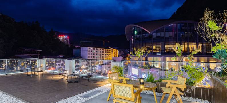 璞素·森林奇境设计师民宿(神农架木鱼镇店)图片