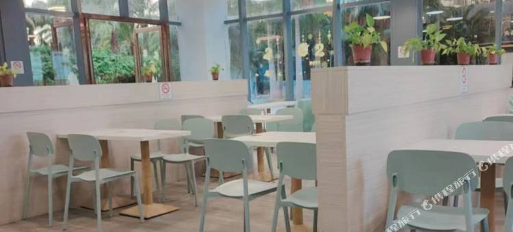 惠州海之边公寓(十里银滩浪琴湾店)图片