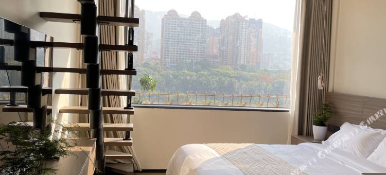 西双版纳景洪华瑞驿站(澜沧江畔店)图片