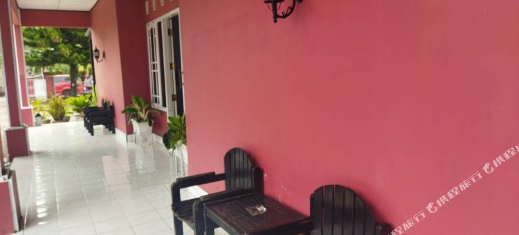 Hotel O 菲尼西伊斯兰旅馆，靠近平朗繁荣购物中心(Hotel O Wisma Phinisi Syariah Near Mall of Pinrang Sejahtera)图片