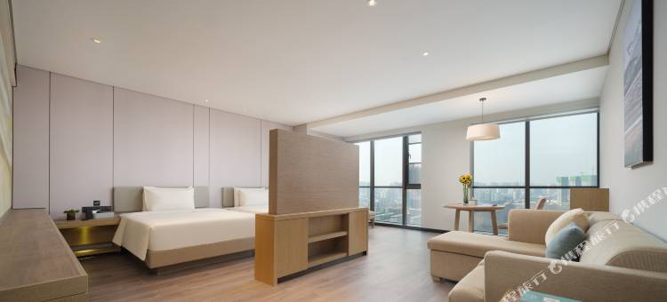 洛阳王府井王城公园地铁站亚朵X酒店图片