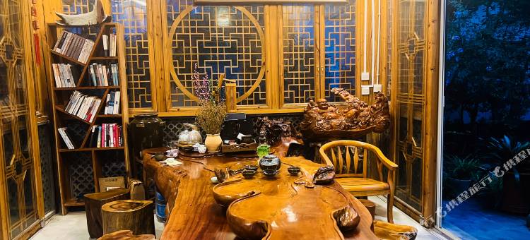 沙坝草堂庭院民宿图片