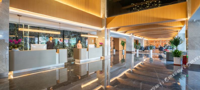 昆明.龙胤MAGICALCITYWALKWORL设计师酒店(昆明站万达广场店)图片