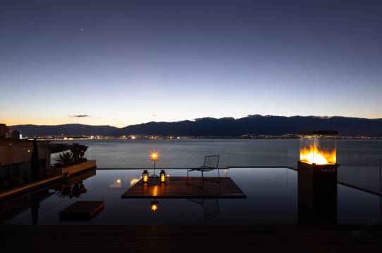 大理M·半山Villa海景度假美墅(大理机场洱海店)