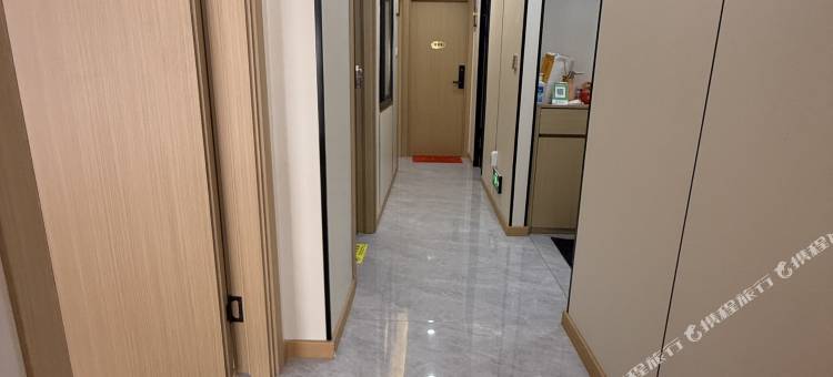 念山民宿(康定新市前街店)图片