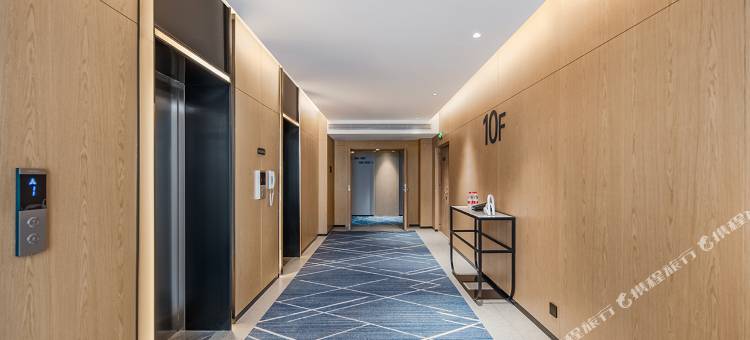 丽怡酒店(海东民和政务中心店)图片