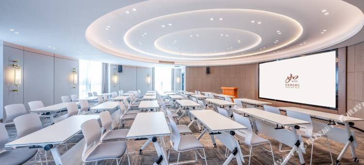 如家精选酒店(乌鲁木齐国际大巴扎人民电影院店)图片