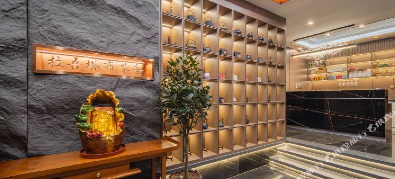 拉吾塔布酒店(亚东店)图片