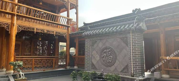 御虹臻阁(兴义万峰林景区店)图片