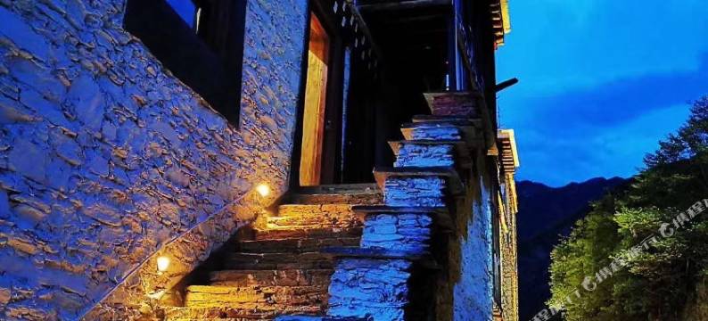 丹巴女王城堡德吉康瓦民宿图片