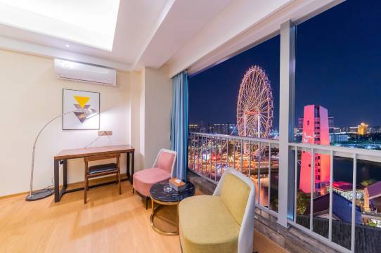 温斯顿公寓(顺德欢乐海岸地铁站华侨城欢乐海岸Plus北门店)图片