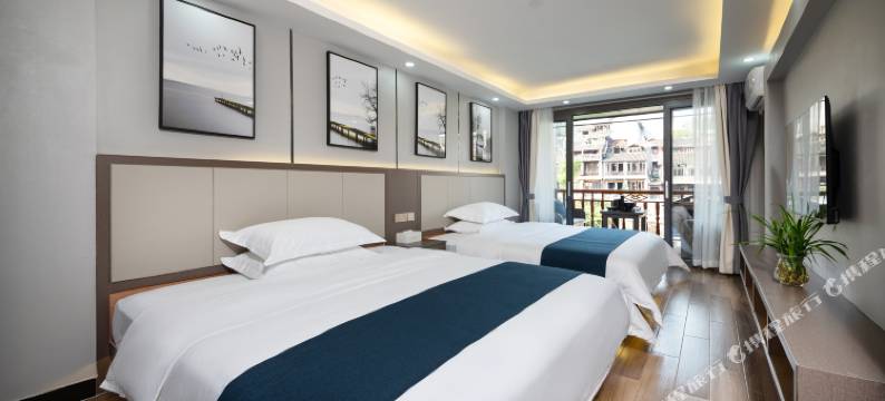 凤凰梦圆小筑江景民宿图片