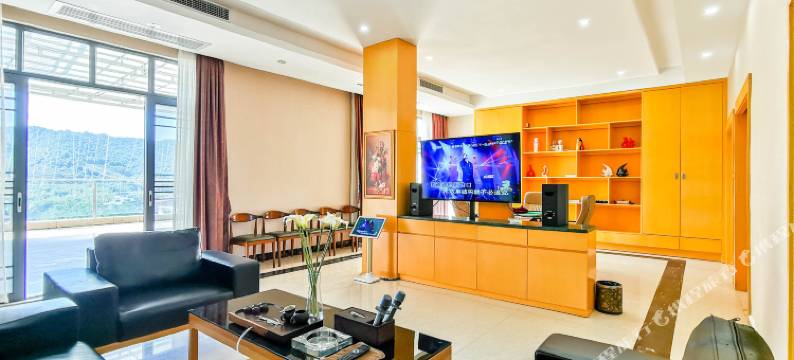 龙门绿源假日酒店图片