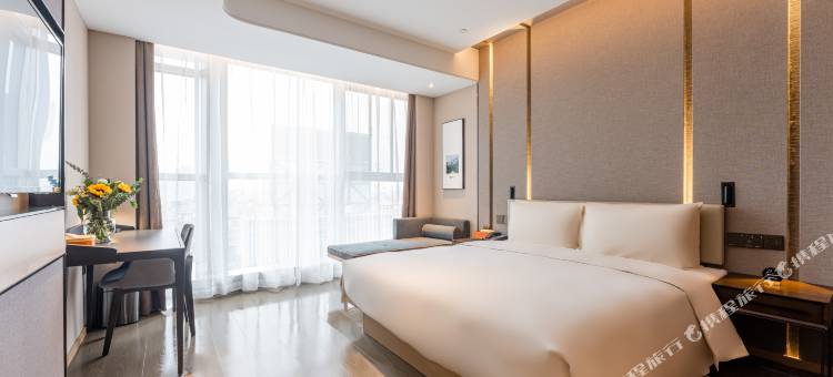 义乌国际商贸城诚信大道亚朵酒店图片