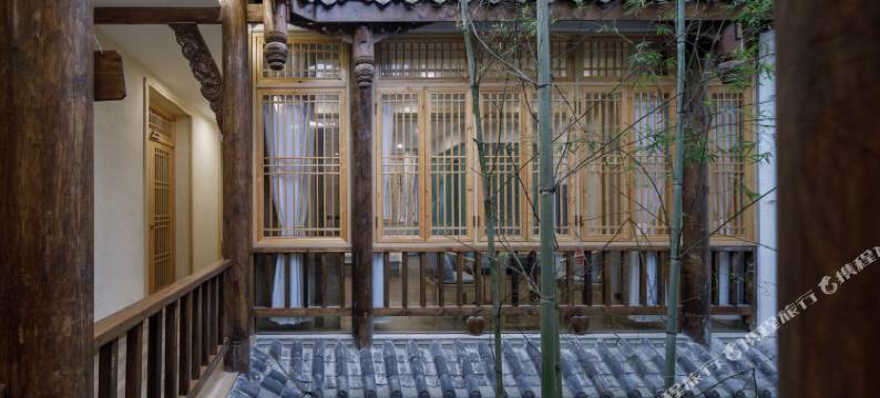 尘嚣未远设计师禅意民宿(崇州街子古镇店)图片