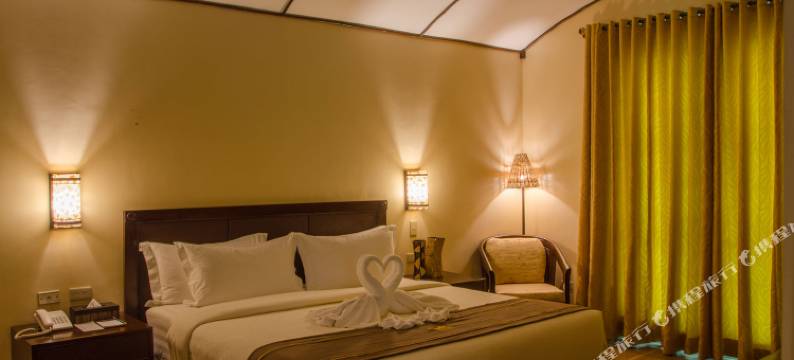 卡玛彦海滩酒店(Camayan Beach Resort)图片
