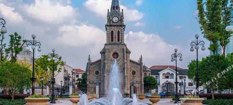 宁波老外滩绿地中心亚朵酒店图片