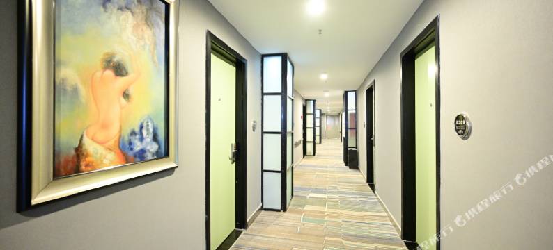 松果酒店(郑州省体育中心王砦地铁站店)图片
