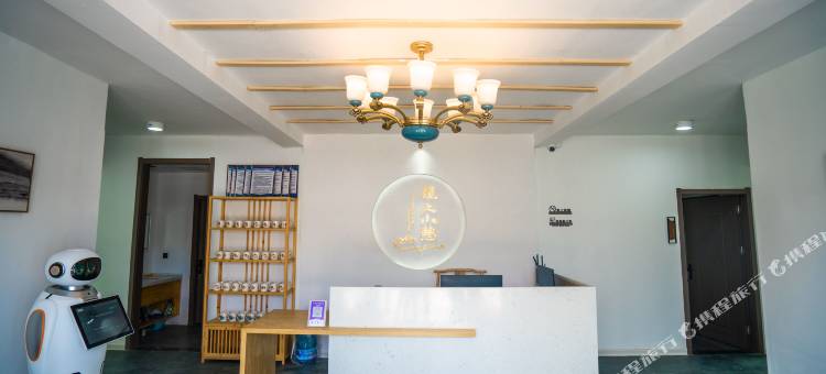 茶卡镜上小憩民宿图片