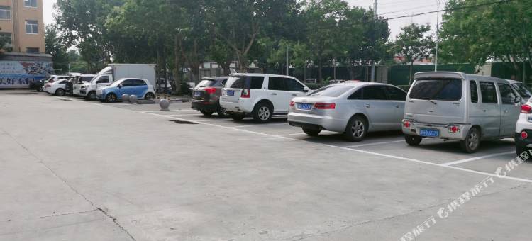IU酒店(嘉祥兖兰路火车站店)图片