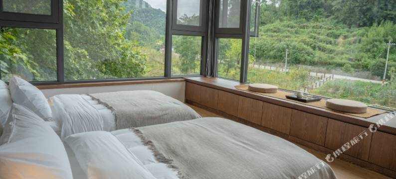 柒宿溪驻民宿(彭州龙门山柒村店)图片