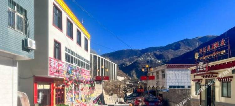 边坝菲凡宾馆图片