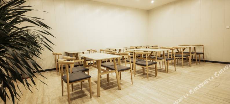 盛世豪悦酒店(青岛胶东国际机场店)图片