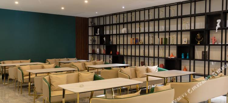 康铂酒店(呼和浩特白塔机场大学城店)图片