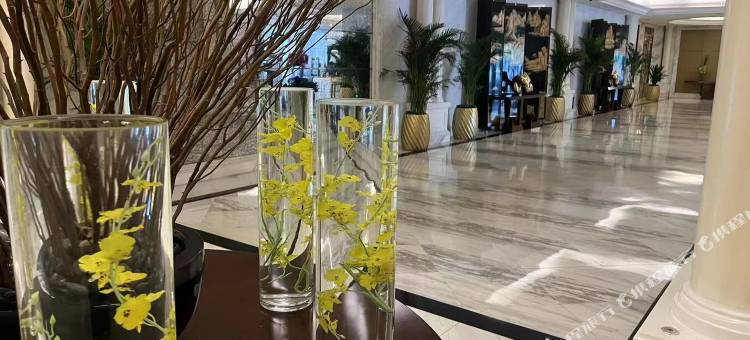 武汉汉口火车站东方建国大酒店图片