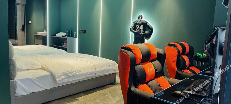 岸异·电竞酒店(林达阳光城美食街店)图片