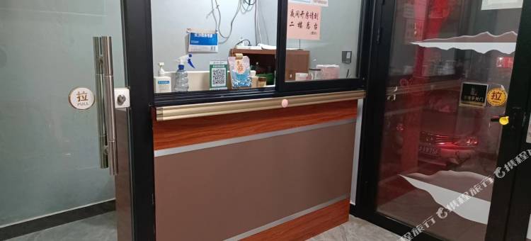 林林商务宾馆(长沙航空职业技术学院跳马校区店)图片