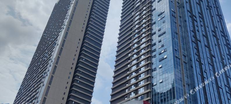 百州loft影音酒店(赣州万象城店)图片