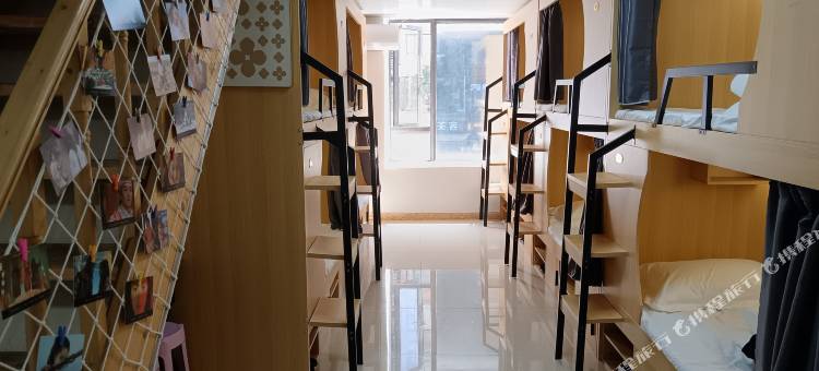 尘外青年旅舍(百草路地铁站店)图片