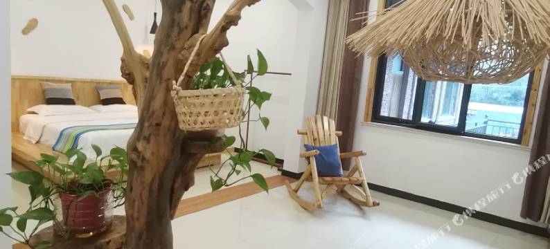 万仙山景香府民宿(郭亮村绝壁长廊店)图片