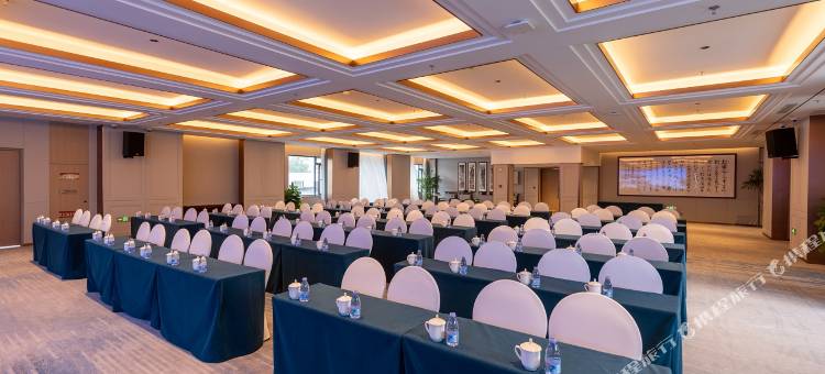 济南黄河宾馆(千佛山舜耕国际会展中心店)图片