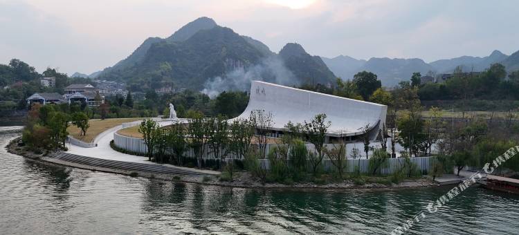 从文邻居客栈(边城茶峒景区店)图片