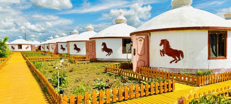 额尔古纳黑山头阿拉塔部落图片