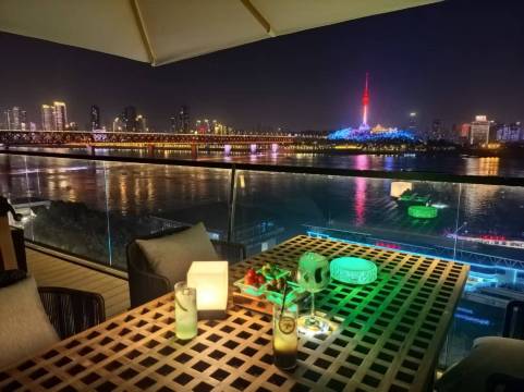 栖酒店(黄鹤楼长江大桥店)图片