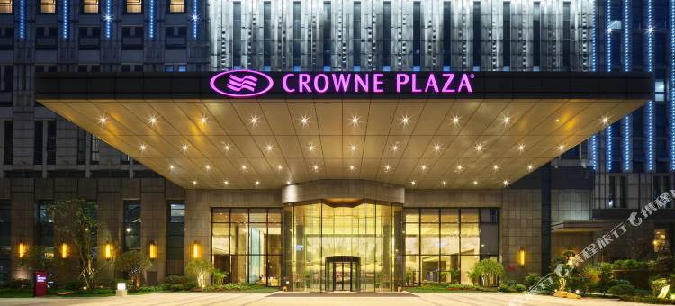 武汉保和皇冠假日酒店图片