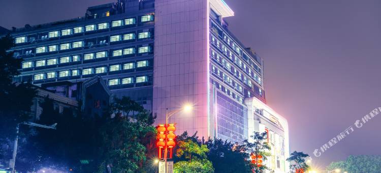 柏曼酒店(湛江广百百货人民广场店)图片