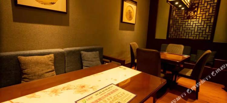 安乡半岛精致酒店图片