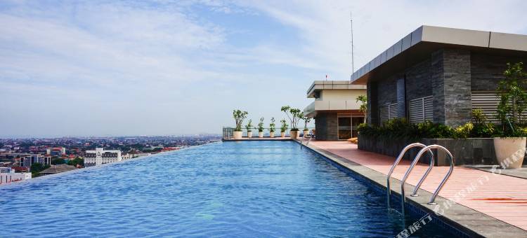 潘达纳兰路易斯肯尼酒店(Louis Kienne Hotel Pandanaran)图片