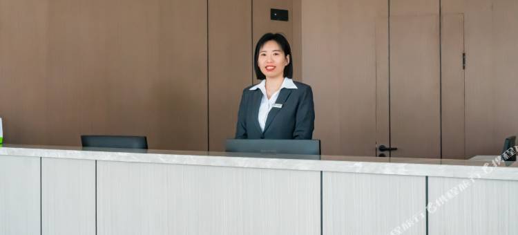 如家素柏·云酒店(丹东鸭绿江月亮岛安东老街店)图片